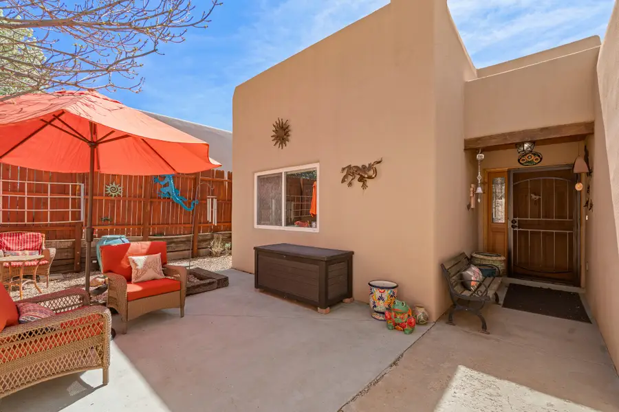 2820 Cliff Palace, Santa Fe, NM 87507 - #2