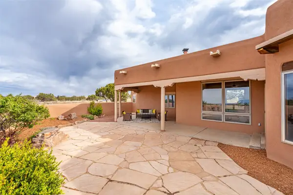 17 Condesa Road, Santa Fe, NM 87508