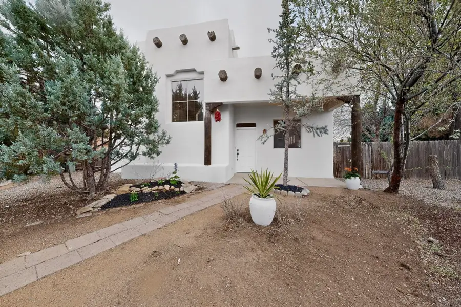 4352 Sierra Blanca, Santa Fe, NM 87507 - #2