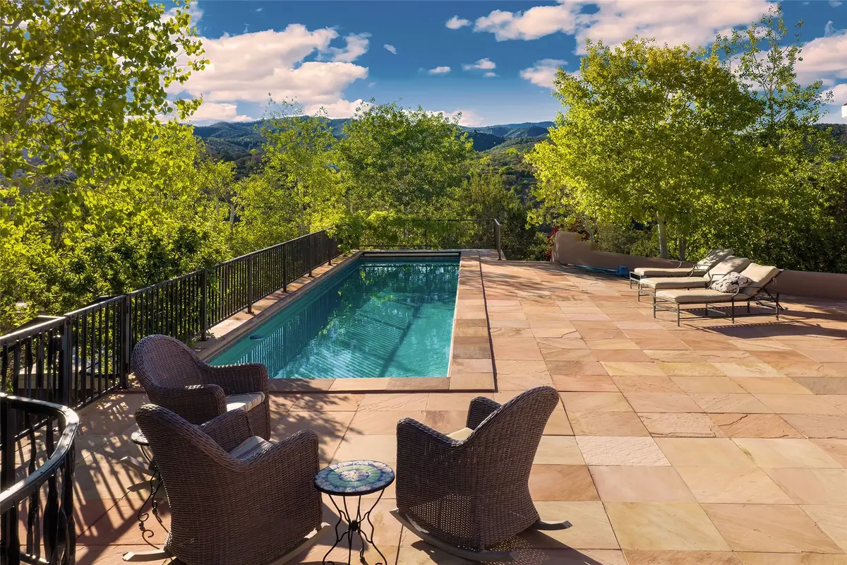 197 Circle Drive, Santa Fe, NM 87501 - #1