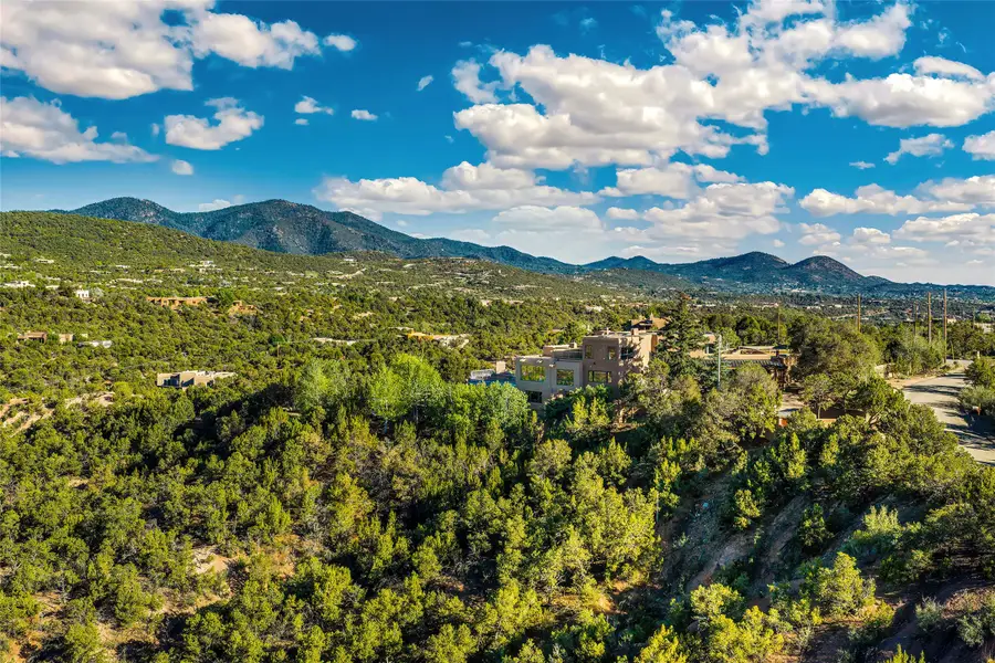 197 Circle Drive, Santa Fe, NM 87501 - #2