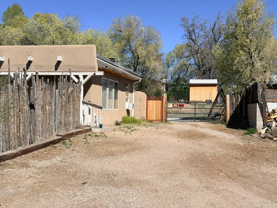 4 Platt Court, Espanola, NM 87532 - #2