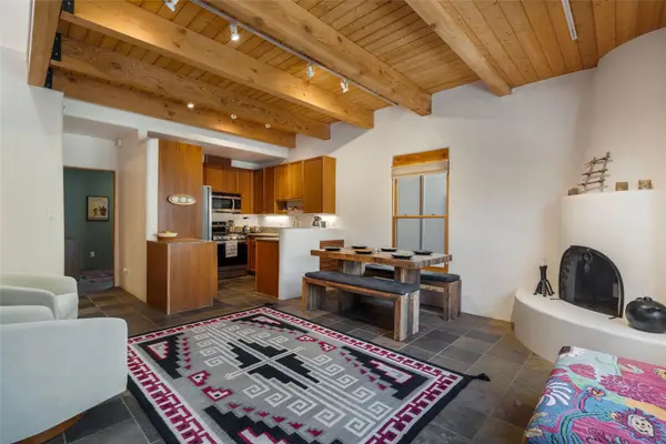 655 Bishops Lodge Road #B, Santa Fe, NM 87501