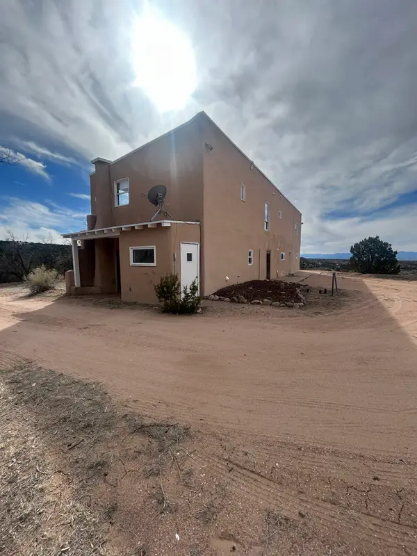 25 A Camino Chupadero, Santa Fe, NM 87506