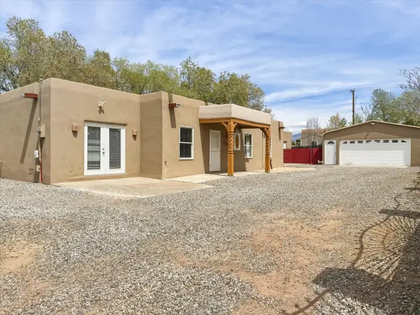 1331 A Maez Rd, Santa Fe, NM 87505