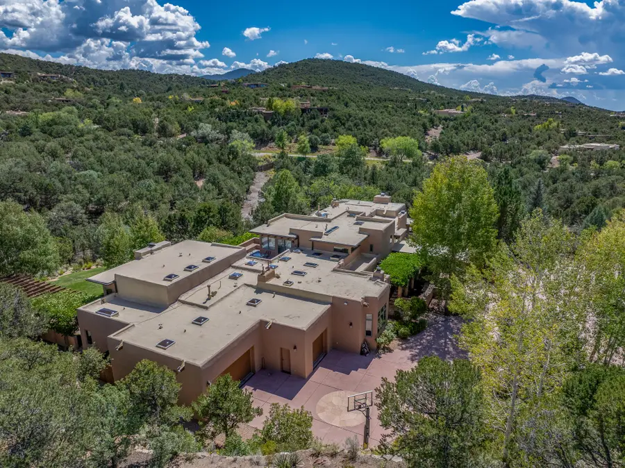 409 Brownell Howland Road, Santa Fe, NM 87501 - #3
