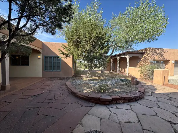 59 Balsa Rd, Santa Fe, NM 87508
