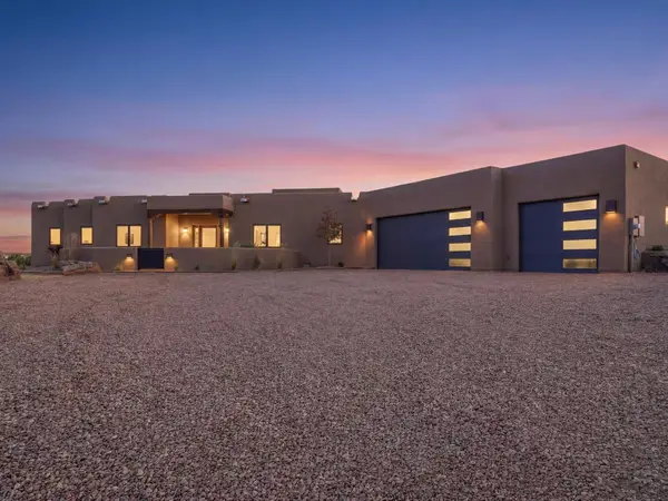 33 Tierra Grande, Santa Fe, NM 87506