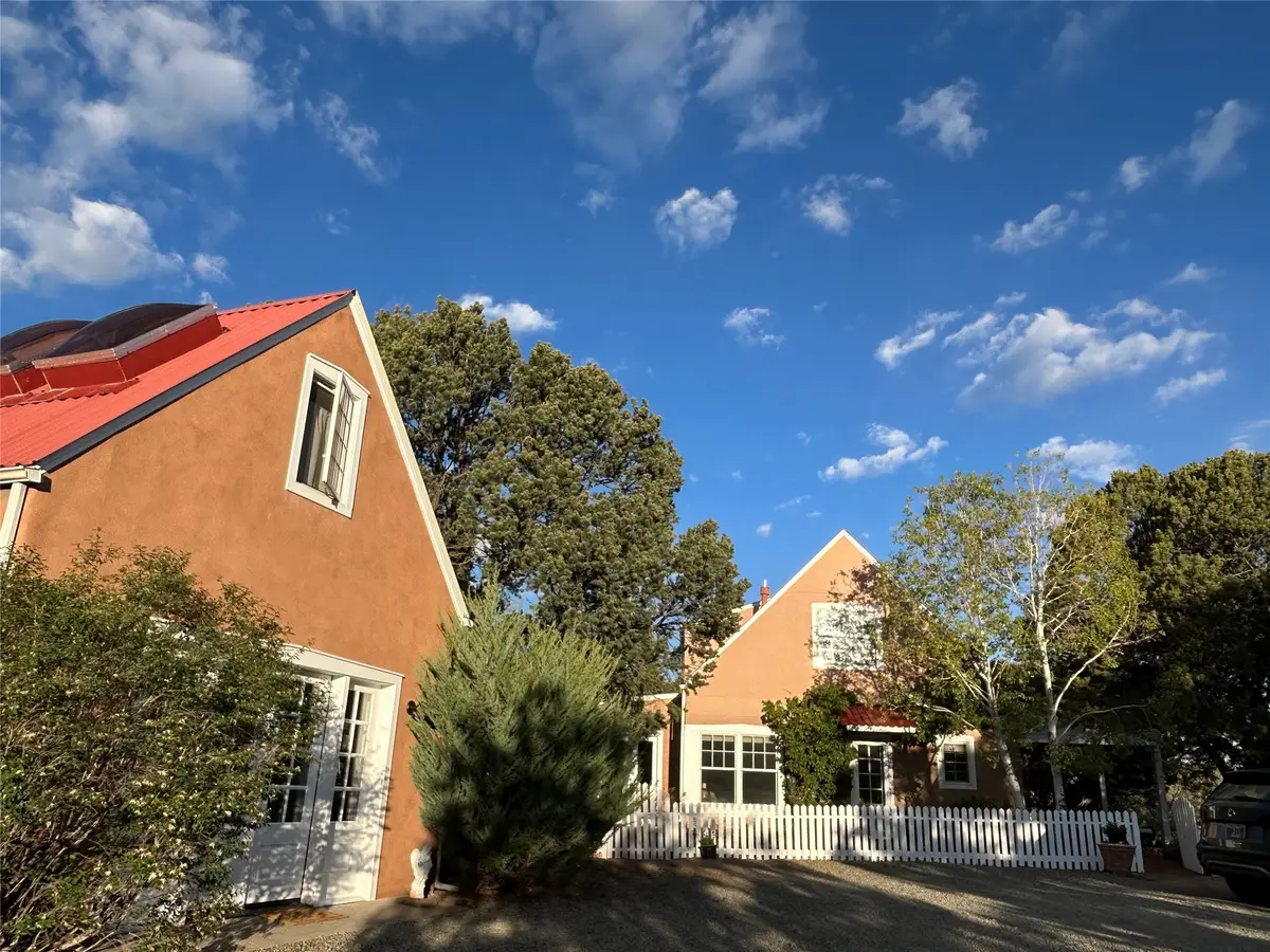 15 Toltec Road, Santa Fe, NM 87505 - #1