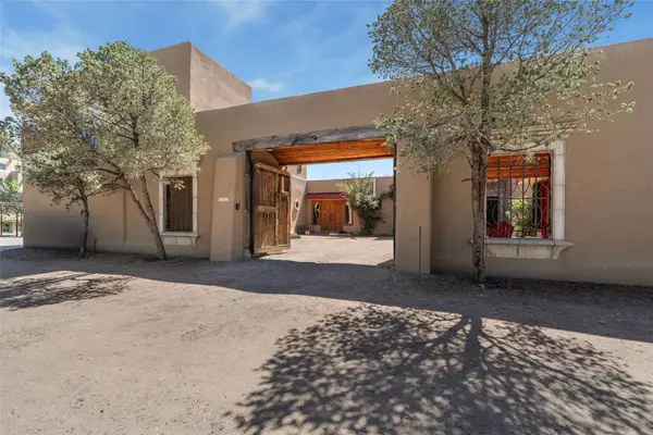 637 Alto Street #A, Santa Fe, NM 87501