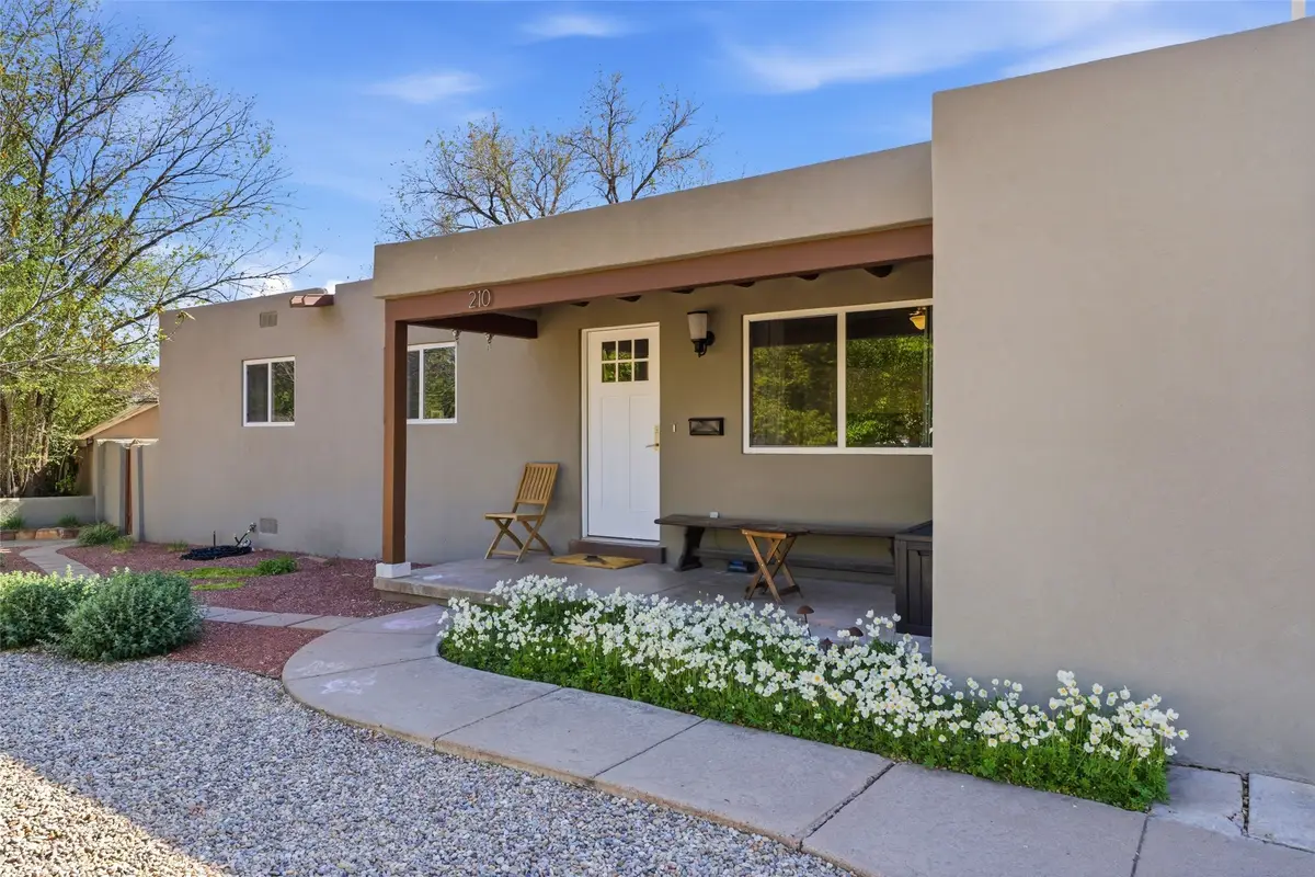 210 Las Mananitas, Santa Fe, NM 87501 - #1