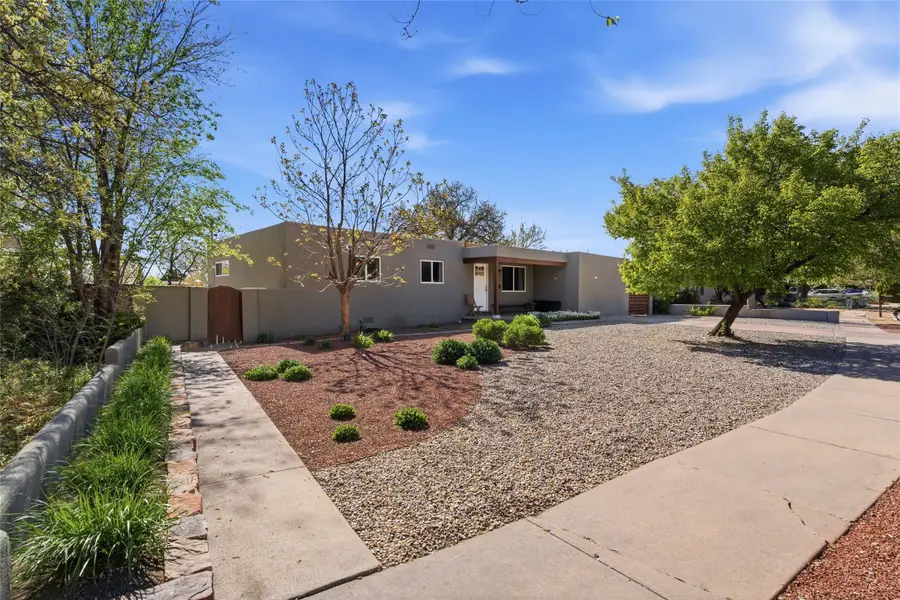 210 Las Mananitas, Santa Fe, NM 87501 - #3