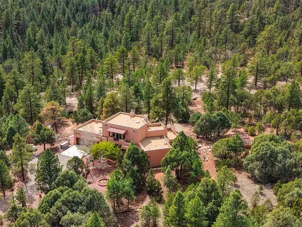 23 La Cueva Creek Road #B, Glorieta, NM 87535