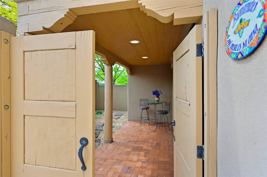 108 Monte Vista Place #B, Santa Fe, NM 87501 - #2
