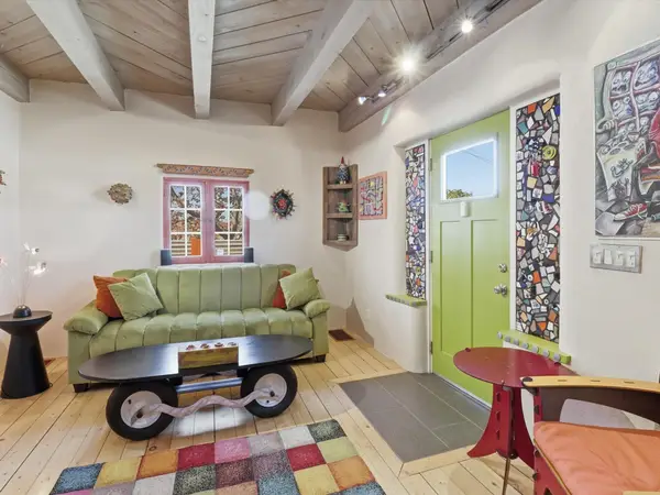 1204 Agua Fria Street, Santa Fe, NM 87501