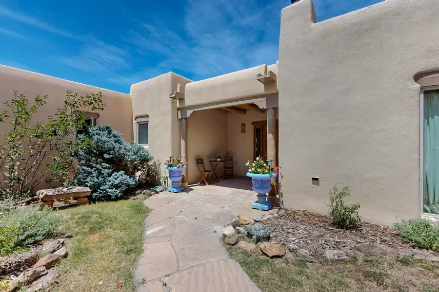 43 Blue Jay Drive, Santa Fe, NM 87506 - #2