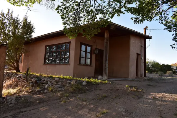 13 E Arroyo Alamo, La Puebla, NM 87532