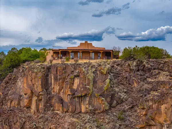 407 Estante Way, White Rock, NM 87547