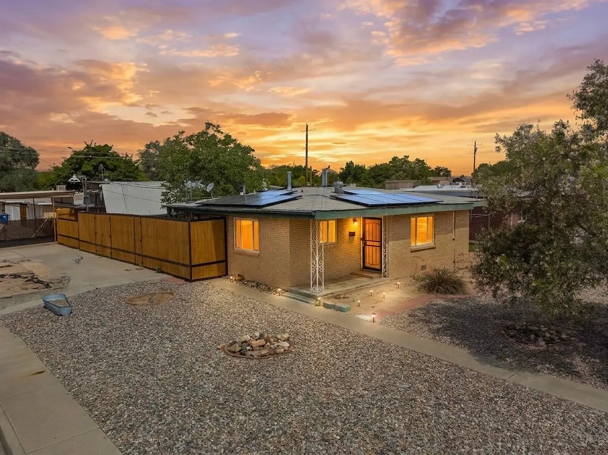 903 Manzano Street Ne, Albuquerque, NM 87110 - #1