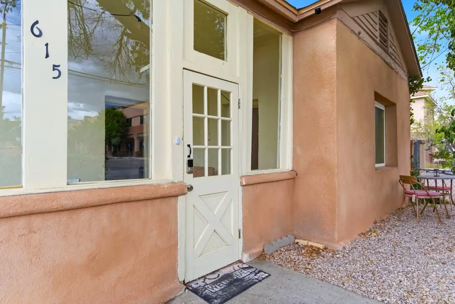 615 Keleher Avenue Nw, Albuquerque, NM 87102 - #3