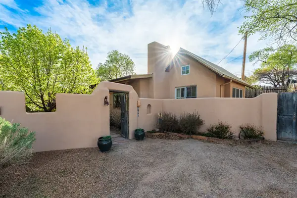520 Gonzales Road, Santa Fe, NM 87501