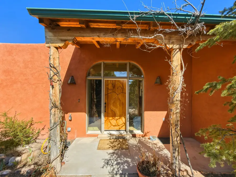 1331 Sierra Azul #B, Santa Fe, NM 87507 - #3
