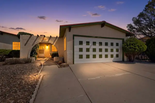 857 Camino Consuelo, Santa Fe, NM 87507