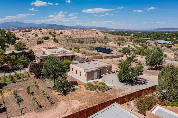 19 Lumbre Del Sol, Espanola, NM 87532