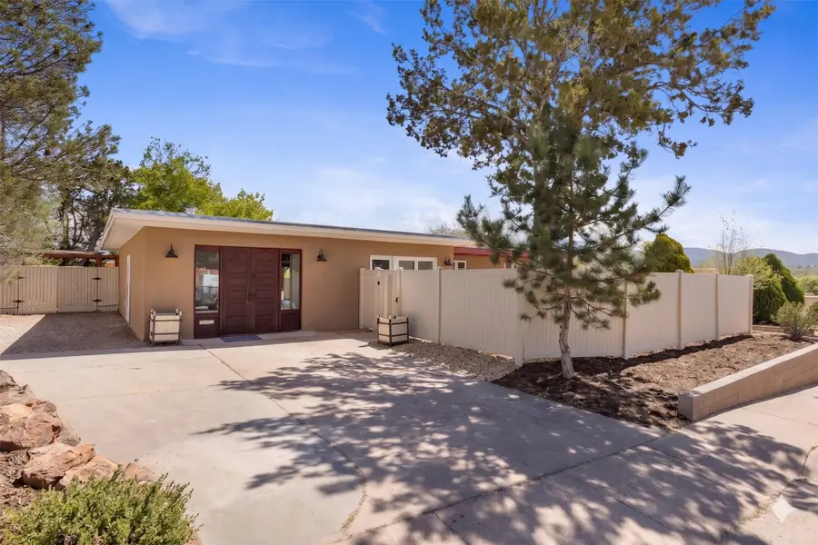 211 Spruce Street, Santa Fe, NM 87501 - #3