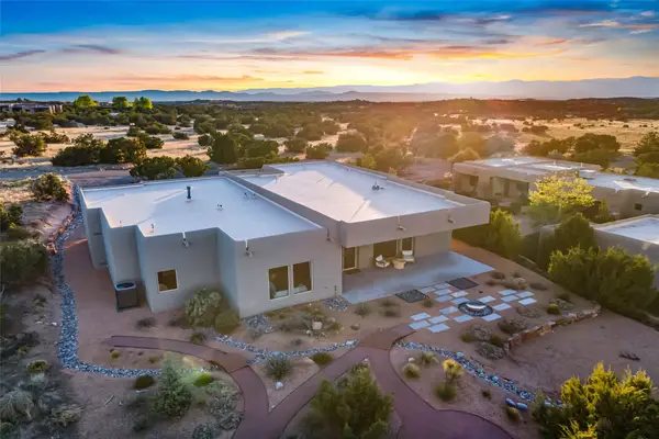 14 Plano Arbolito, Santa Fe, NM 87506
