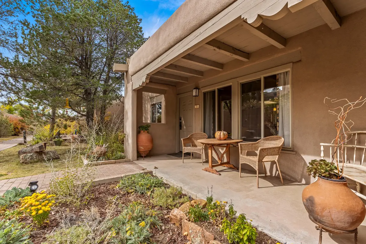 320 Artist #58, Santa Fe, NM 87501 - #1