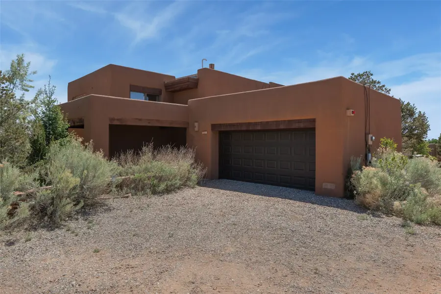 768 Calle Altamira, Santa Fe, NM 87501 - #2