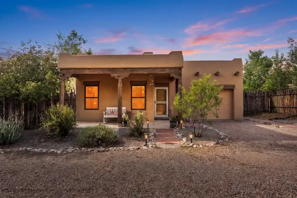 3702 Valmora, Santa Fe, NM 87505