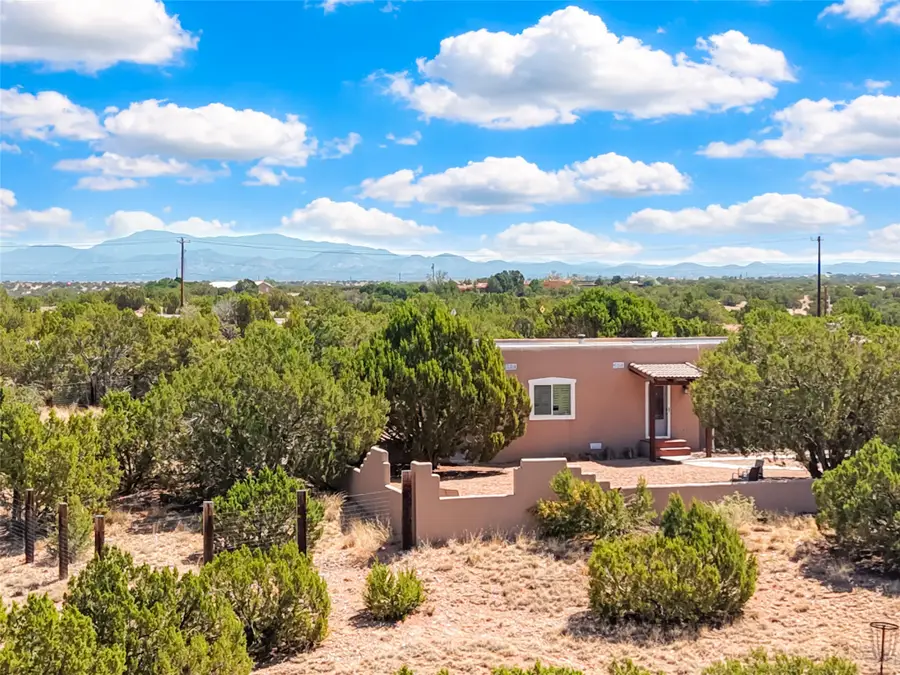 5 Kachina Road, Santa Fe, NM 87508 - #2