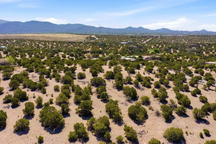 7 Calle Nopalitos, Santa Fe, NM 87507 - #3