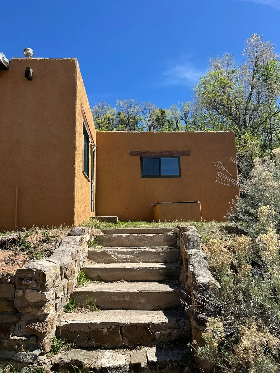 1710 Upper Canyon, Santa Fe, NM 87501 - #3