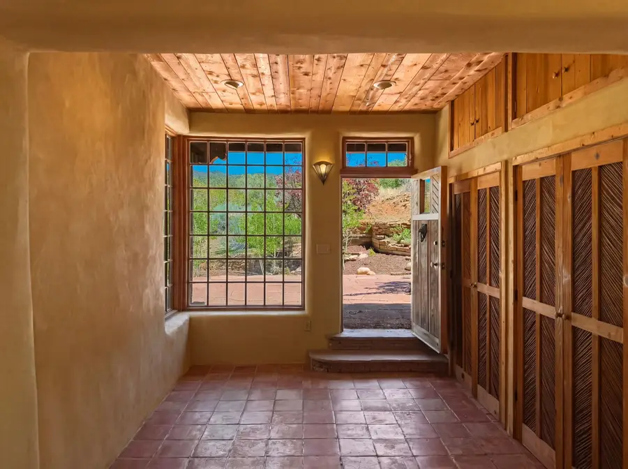 1692 Upper Canyon, Santa Fe, NM 87501 - #3
