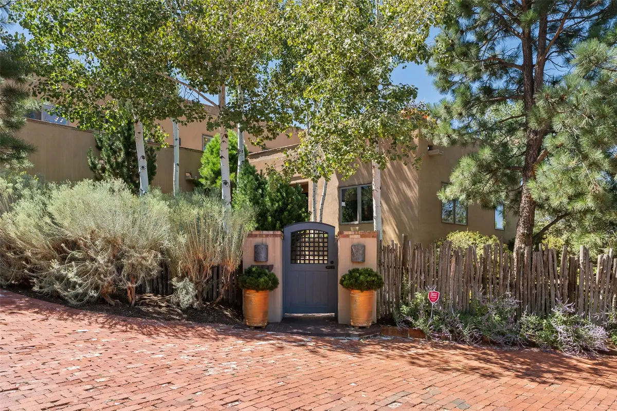 1114 Camino San Acacio, Santa Fe, NM 87505 - #1