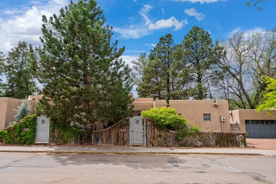 330 E Buena Vista Street #B, Santa Fe, NM 87505 - #2