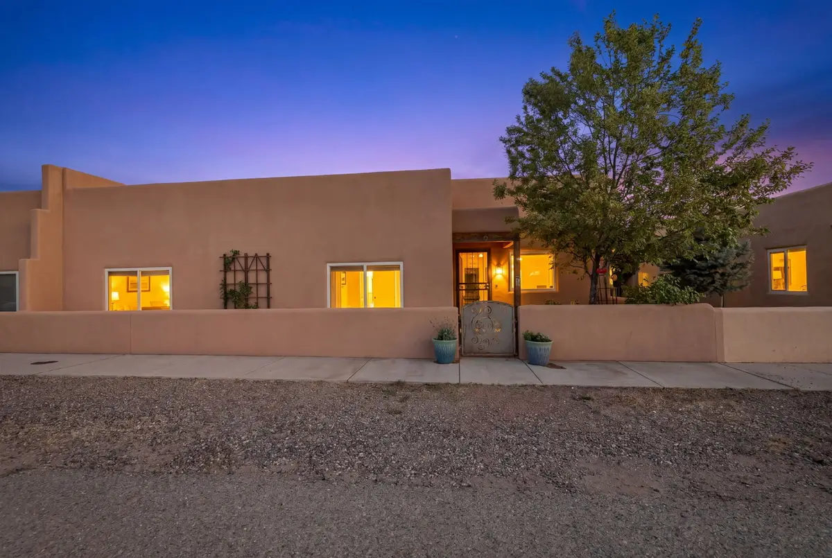 3 Silver Buckle, Santa Fe, NM 87508 - #1