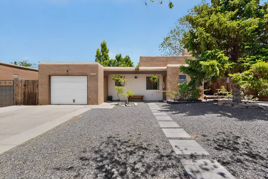 1277 Calle La Mirada, Santa Fe, NM 87507 - #2
