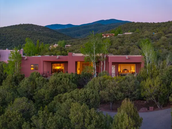 1980 Cerros Colorados, Santa Fe, NM 87501