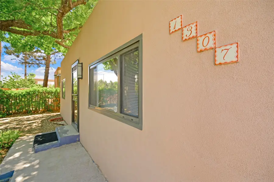 1307 Camino Sierra Vista, Santa Fe, NM 87505 - #2