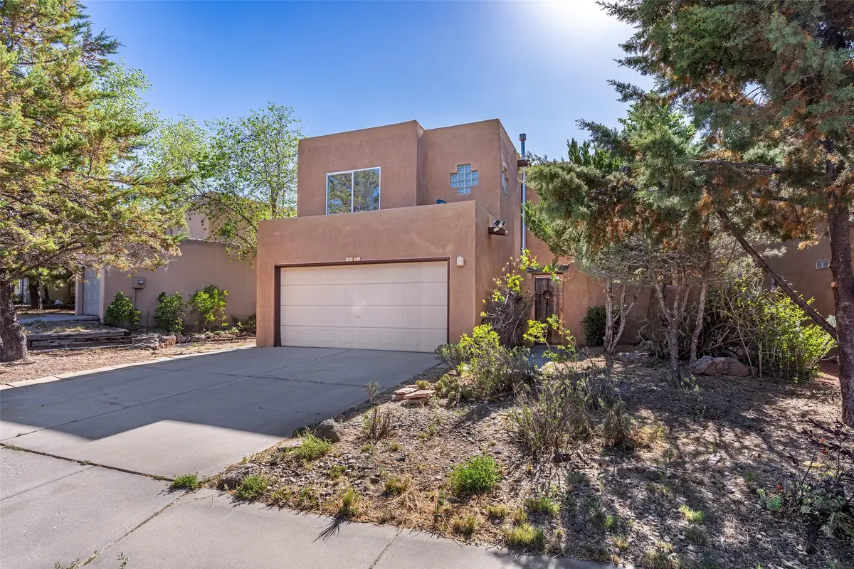 2933 Viaje Pavo Real, Santa Fe, NM 87505 - #1