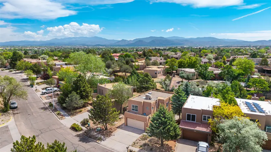 2933 Viaje Pavo Real, Santa Fe, NM 87505 - #3