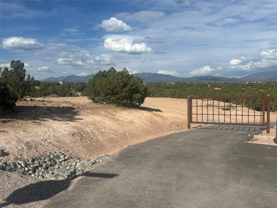 50 E Camino Del Cielo E, Santa Fe, NM 87506 - #3