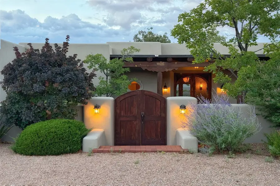 46 Polaris Road, Santa Fe, NM 87506 - #2