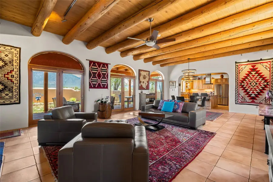 35 North Mesa Road, El Prado, NM 87529 - #3