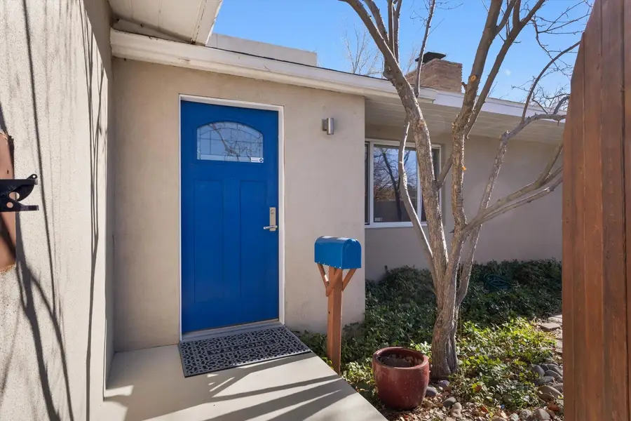 912 Hermosa Drive Ne, Albuquerque, NM 87110 - #2
