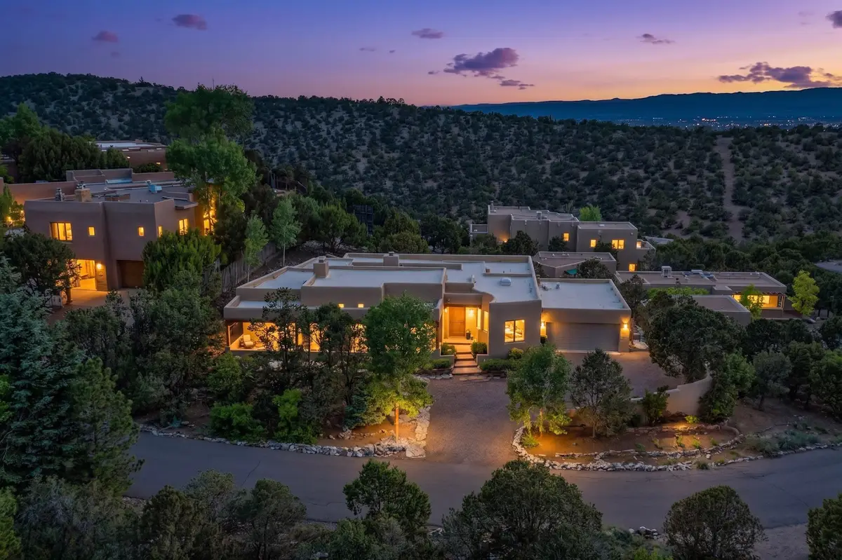 850 Paseo De Don Carlos, Santa Fe, NM 87501 - #1